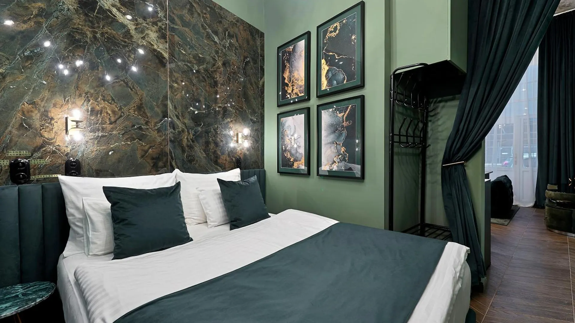 Green Vintage Dream Seg Vienna Austria