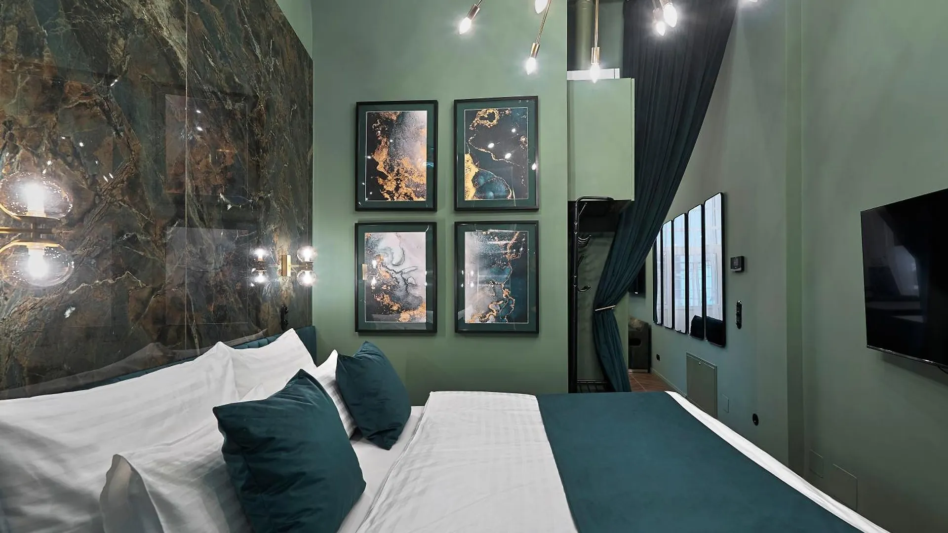 Green Vintage Dream Seg Vienna